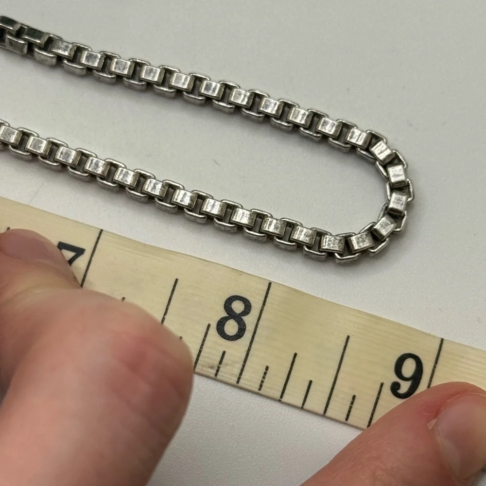 Tiffany & Co. Unisex Sterling Silver Venetian Box Chain Necklace - Picture 8 of 9